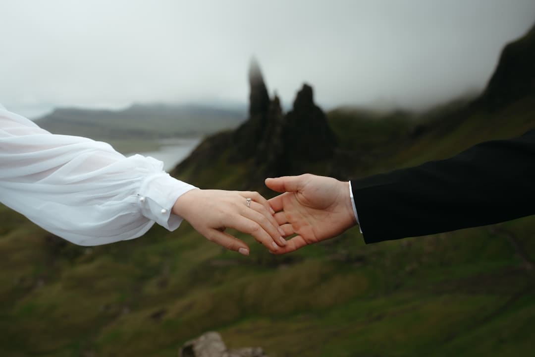 沈月干回婚庆拍摄老本行 心情价值拉满